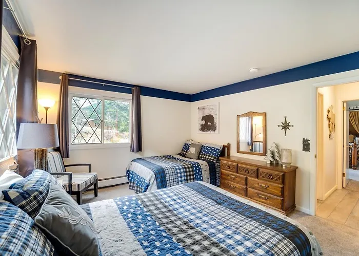 Riverfront Condo Near Downtown Estes Park!