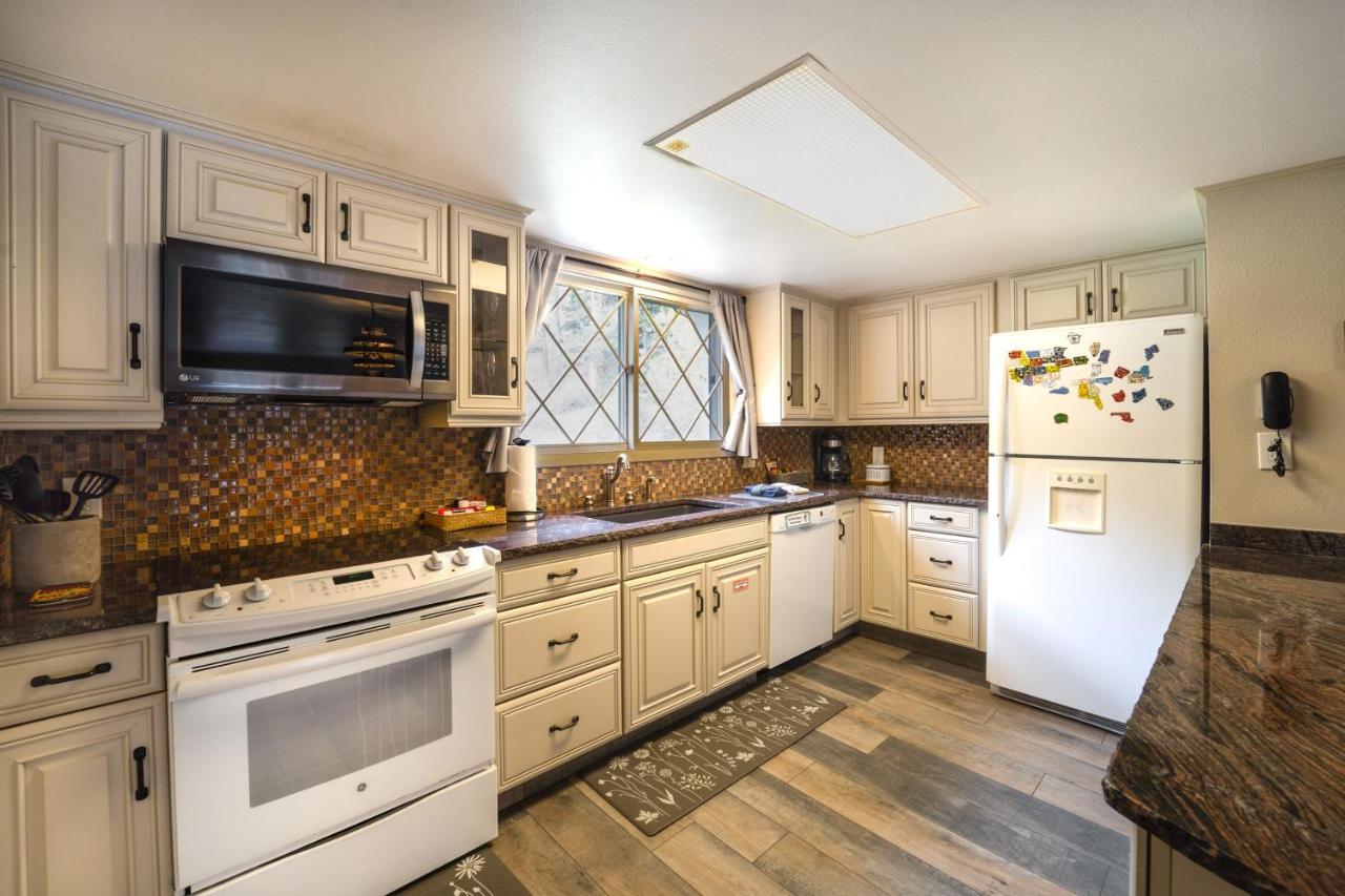Apartment Riverfront Near Downtown Estes Park! *